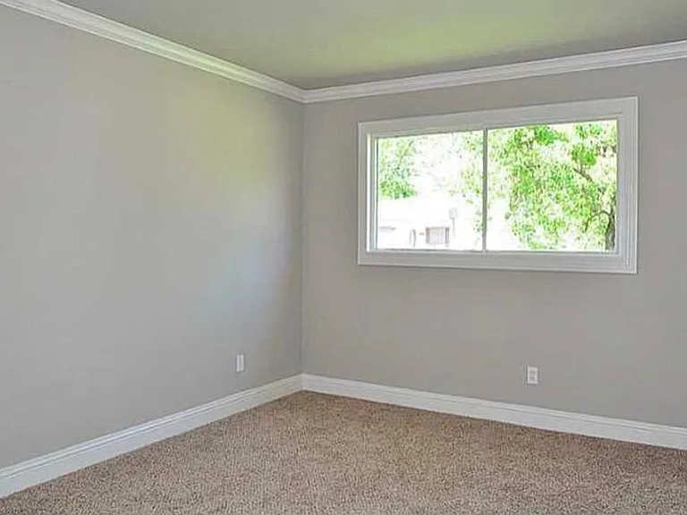 1416 Anita St — Photo 8