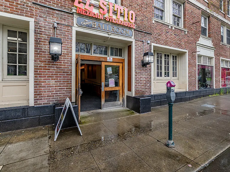 519 Washington St SE — Photo 25