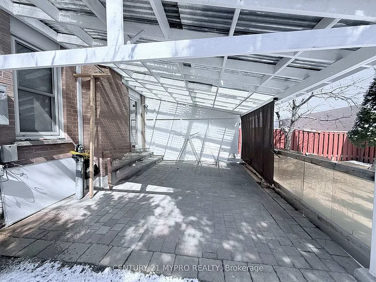 230 Enchanted Hills Cres — Photo 12