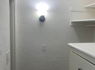 760 N Hoover St APT 403, Los Angeles, CA 90029