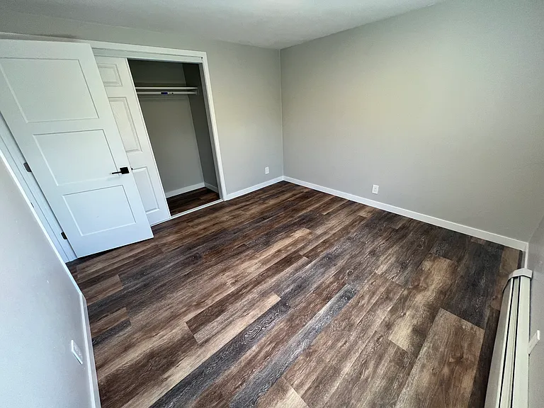 1960 Eaton St #1 — Photo 8