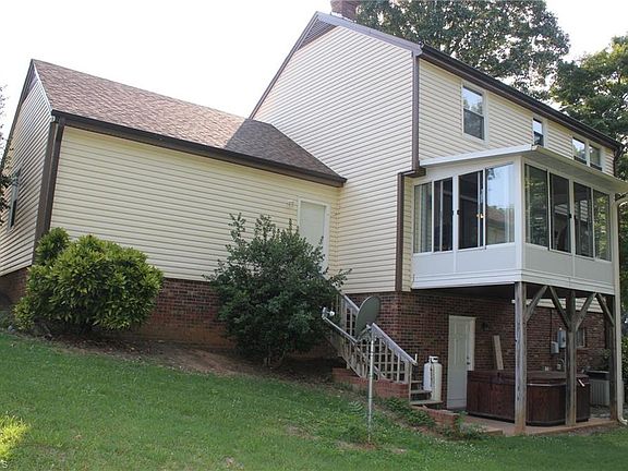5th image of 137 Lala Dr