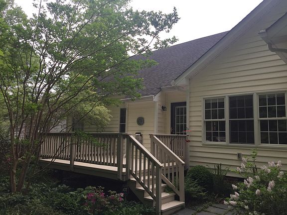 4th image of 607 Old Station St