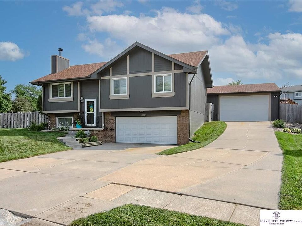 1st image of 15203 Rock Creek Dr
