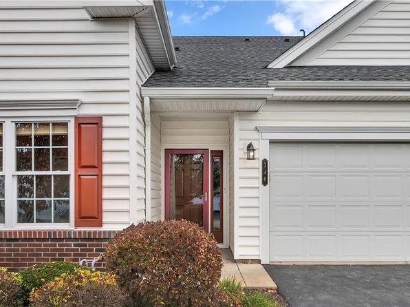 346 Patriot Ln, Freedom, PA 15042