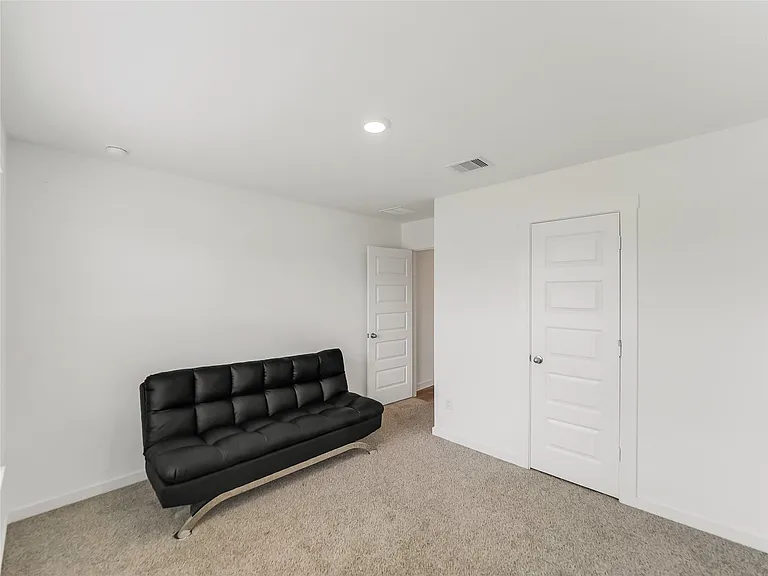 9515 Chelsea St — Photo 9