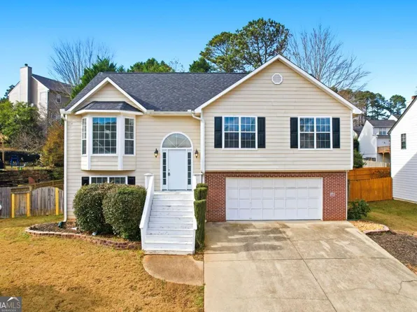 203 Chesapeake Ln, Woodstock, GA 30189