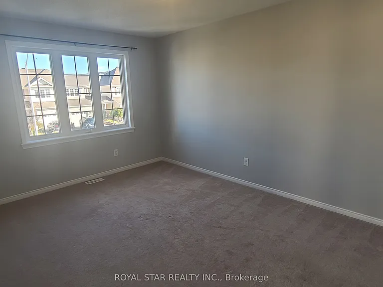 621 Pepperville Cres — Photo 12
