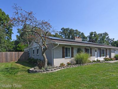 35154 Gary St, Farmington Hills, MI, 48331