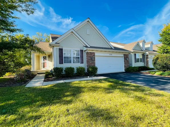 1320 Waverly Dr, Volo, IL 60020