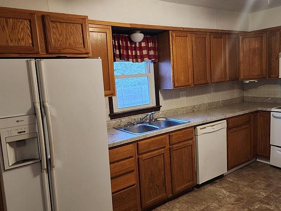 5th image of 9180 N Estes St