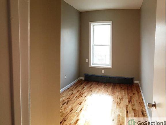 2nd image of 1 Coonley Ct #1