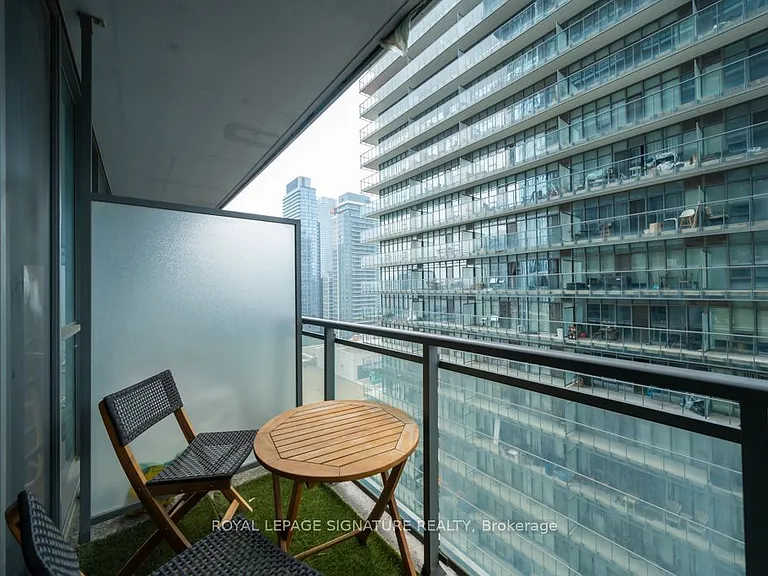 45 Charles St E #1906 — Photo 13