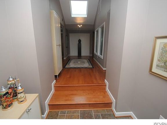 2nd image of 4421 Park Ave