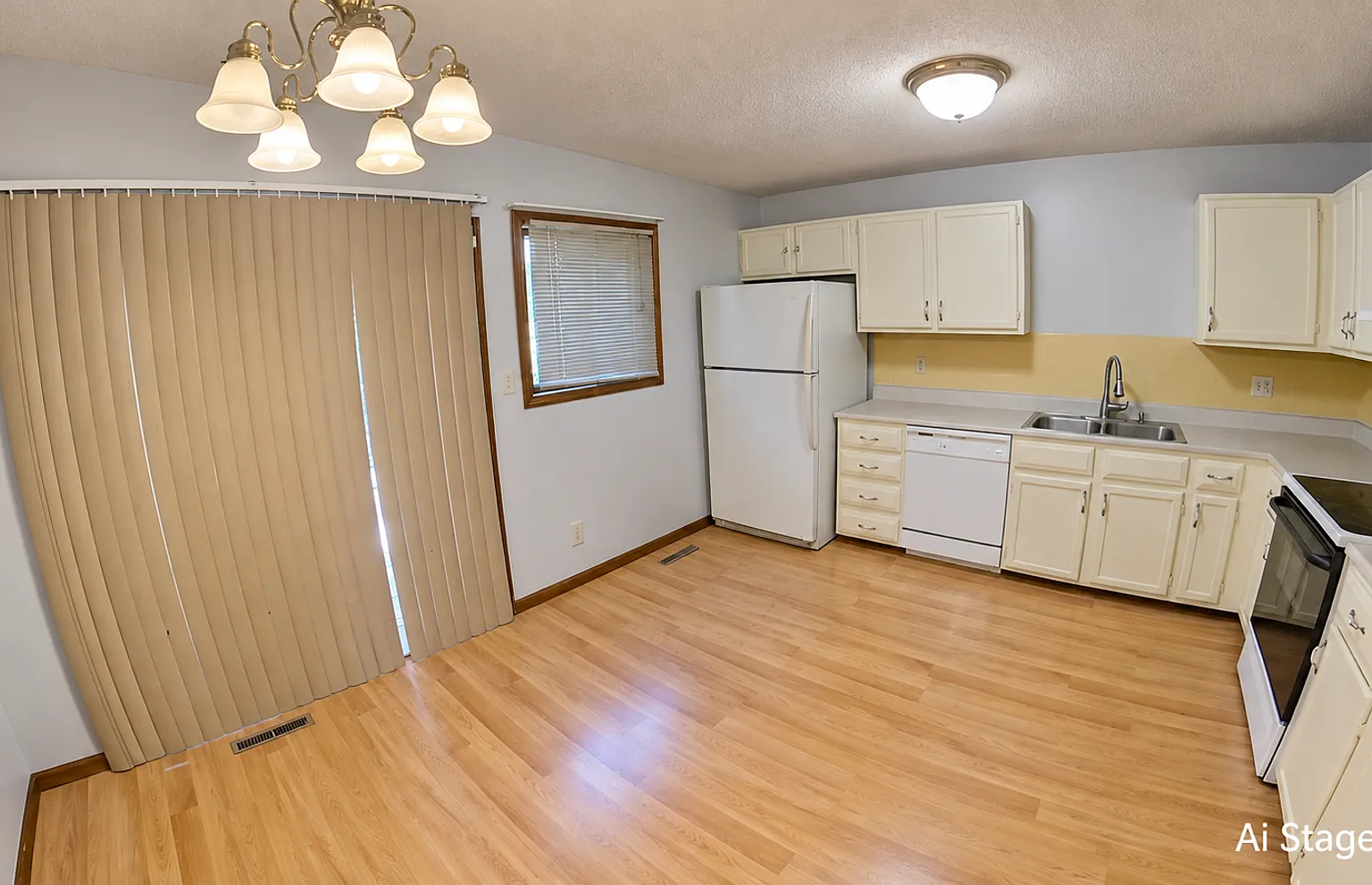 Great Location + HUGE Back Deck + Bonus Living Room + Pet Friendly + Washer and Dryer Included! A... — Photo 3