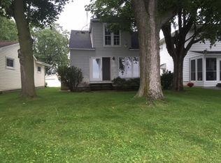 2815 Sunset Point Ln, Oshkosh, WI 54904