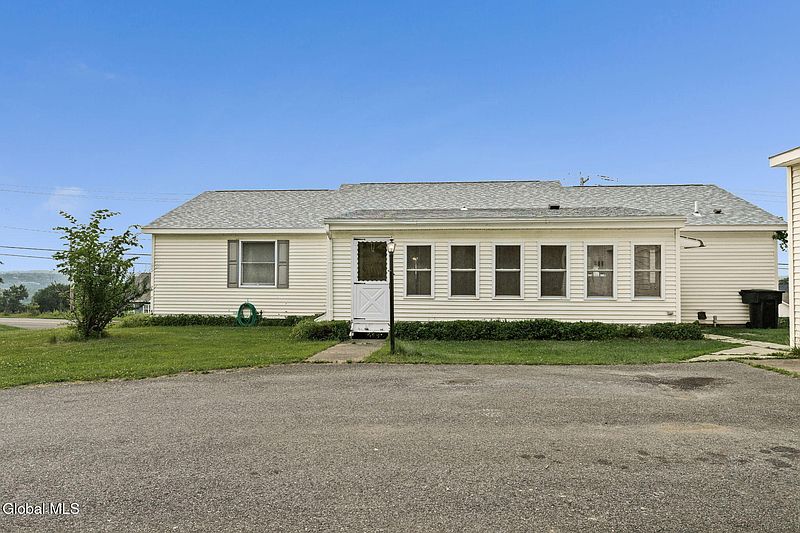 4th image of 43 Gurley Avenue