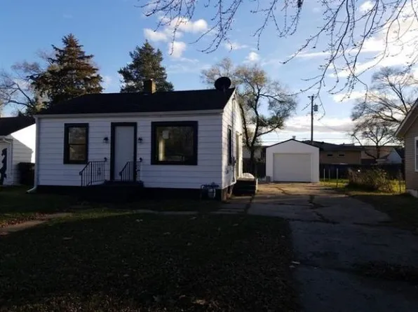 1704 Barton Blvd, Rockford, IL 61103