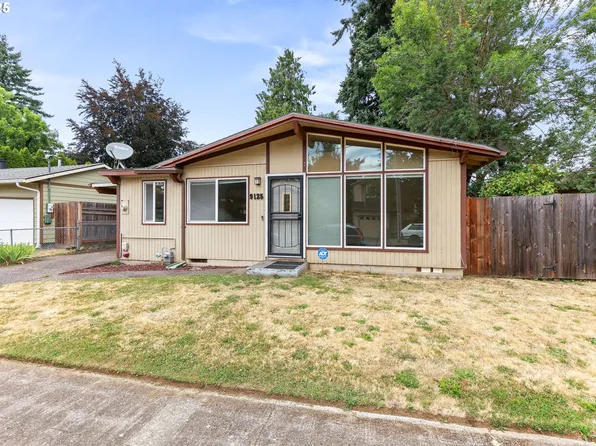 9125 SE Ash St, Portland, OR 97216
