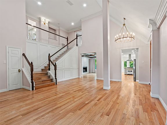4th image of 153 Meadowcreek Rd