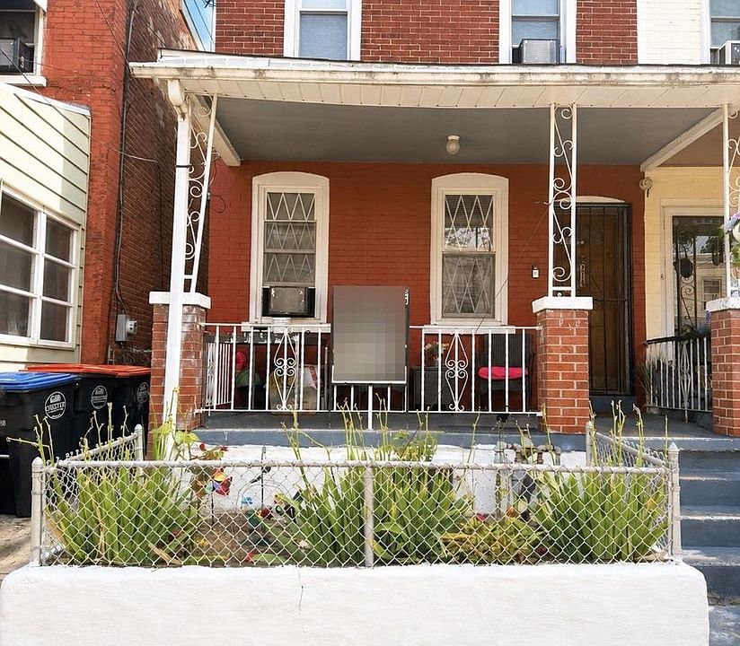 1st image of 214 Ward St