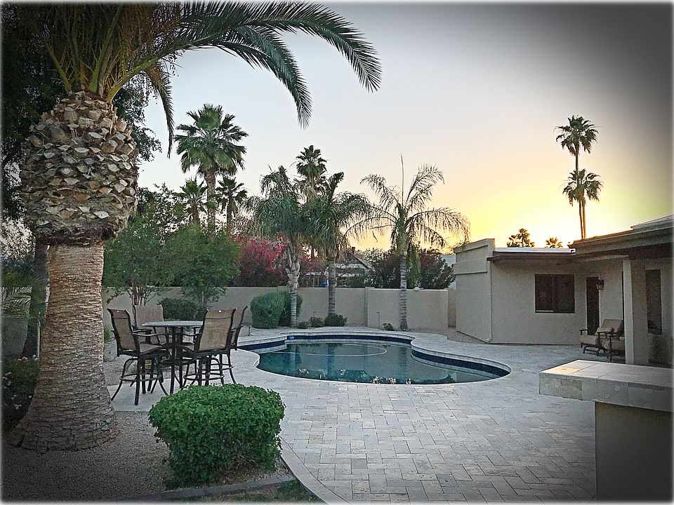 2nd image of 8101 E Del Caverna Dr