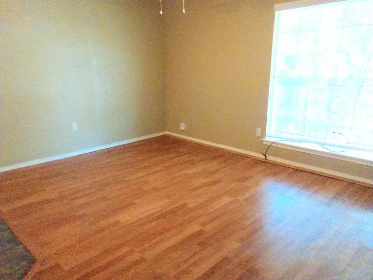 8744 N Rockwell Dr — Photo 22
