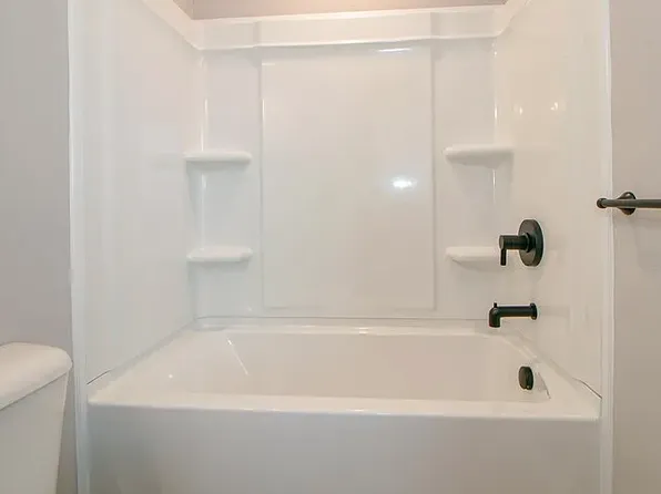 1115 Hillwood Dr, Clarksville, TN