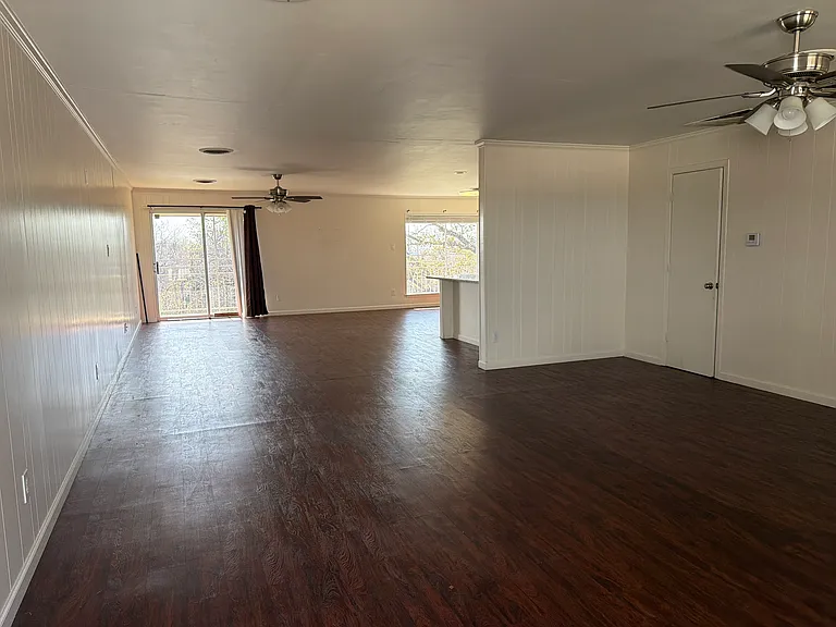 8601 Jacksboro Hwy #3 — Photo 1
