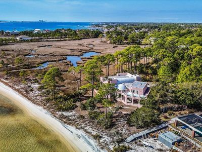 221 Wynnehaven Beach Rd, Mary Esther, FL, 32569