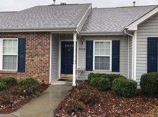 705 Glen Gate Cir, Kernersville, NC 27284