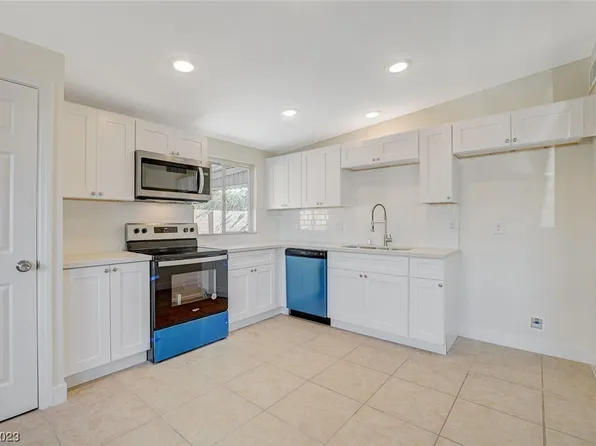 1708 Palmer St, North Las Vegas, NV 89030