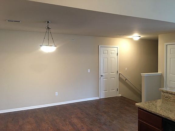 3rd image of 49275 E Woods Dr