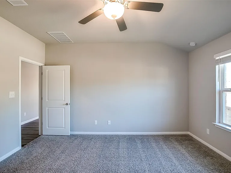 1601 Longhorn Ranch Dr — Photo 17
