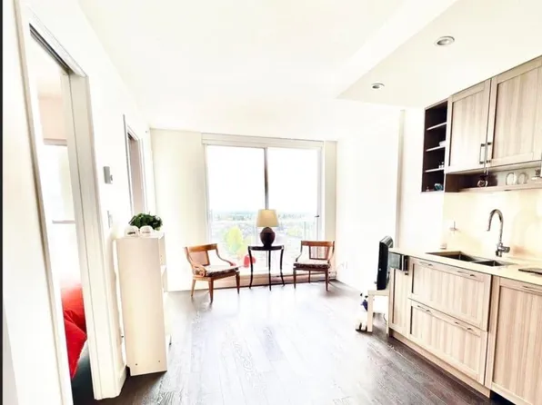 5470 Ormidale St, Vancouver, BC V5R 0G6