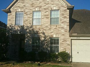 1913 Oak Top Dr, Pearland, TX 77581