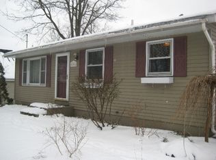 504 Falmouth Dr SW, Wyoming, MI 49509