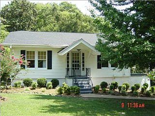 1st image of 3905 Sunbeam Ave