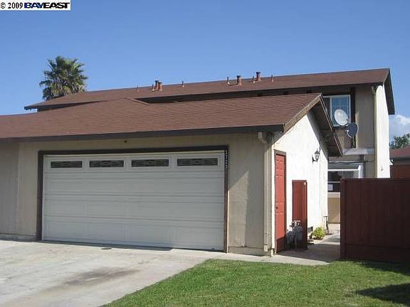2nd image of 3723 Dawn Cir