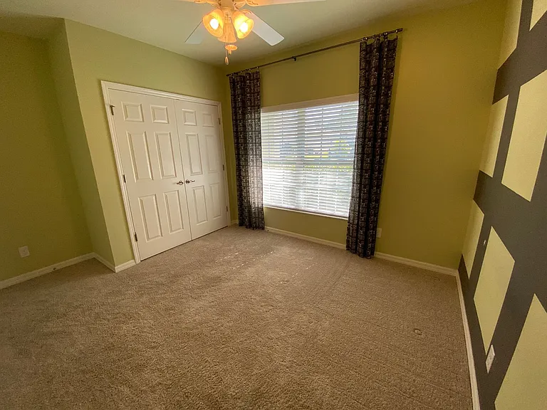 231 Salamanca Rd — Photo 10