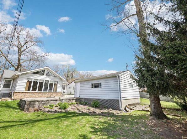 11725 West Oxford PLACE, Milwaukee, WI 53226