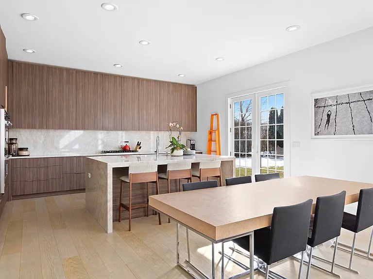8 Whispering Fields Ct — Photo 4