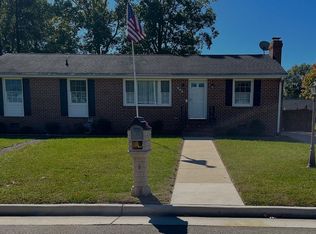 903 Williamsburg Rd, Colonial Heights, VA 23834