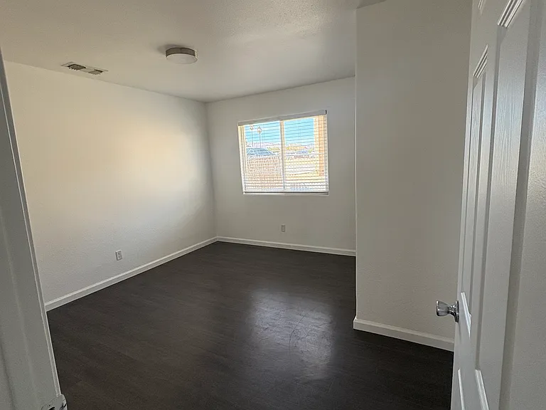 73538 Sun Valley Dr #4 — Photo 7