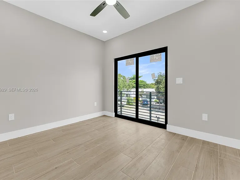 1816 NW 49th St — Photo 35