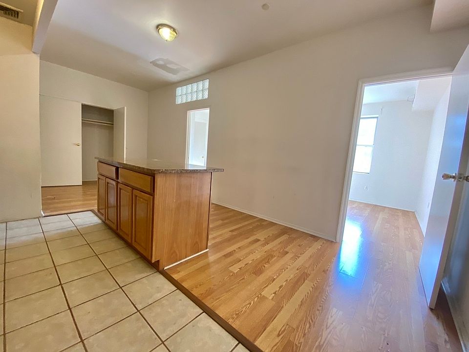 1st image of 28 Maujer St APT 6