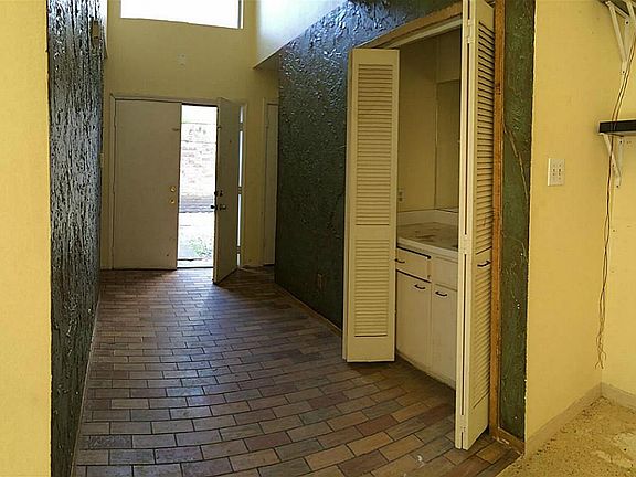 5th image of 6339 Quail Meadow Dr