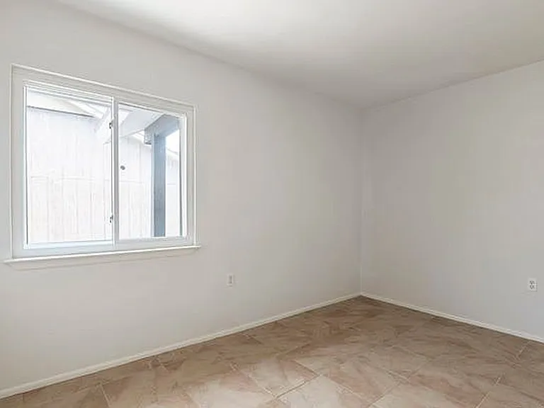 8412 Clear Mdw — Photo 18