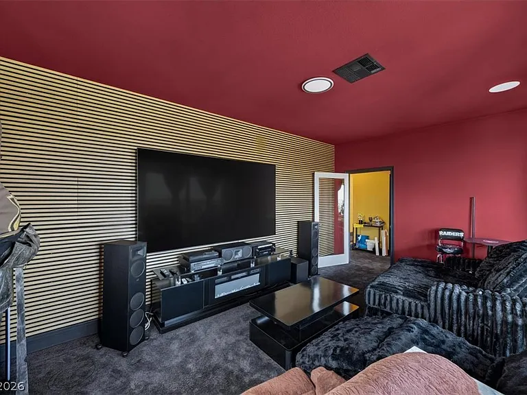320 Highspring St — Photo 46