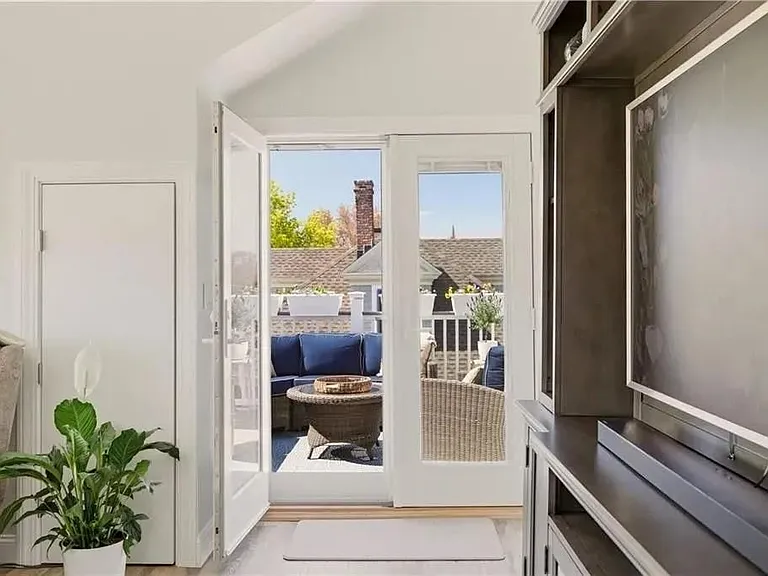 419 Broadway St #5 — Photo 15